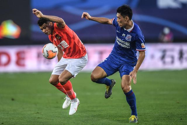 德布劳内双响助那不勒斯3-0战胜弗罗西诺内
